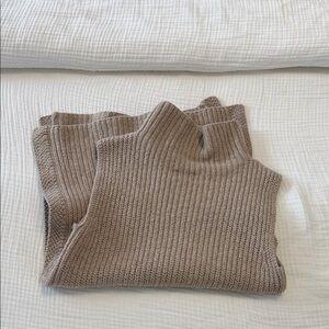 5/30❤️‍🔥 Cozy Tan Knit Wilfred Sleeveless Sweater